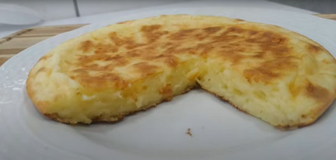 Pão de queijo fit na frigideira