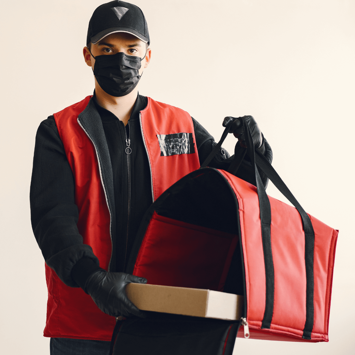 Restaurantes com comida para viagem abertos agora aqui perto