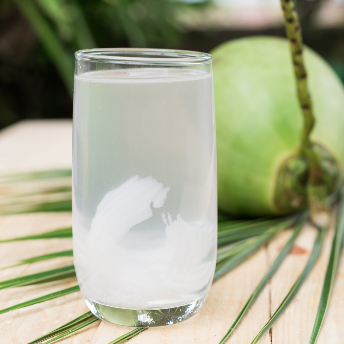 Benefícios da água de coco para a saúde