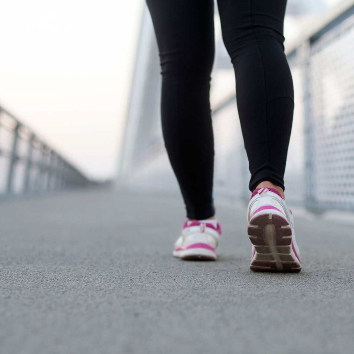 Caminhada realmente emagrece? Confira